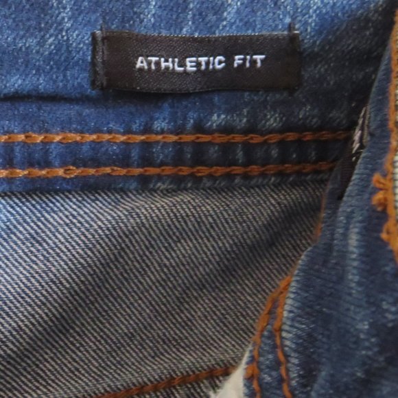 Kenneth Cole* Men's 1.5" Belt‎ Loop Denim Wash Dark Blue Jeans~ Size W34 x L30 - Picture 7 of 13